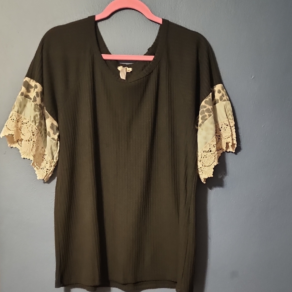 BiBi Blacj Top with Lace and Animal Print Sleeves